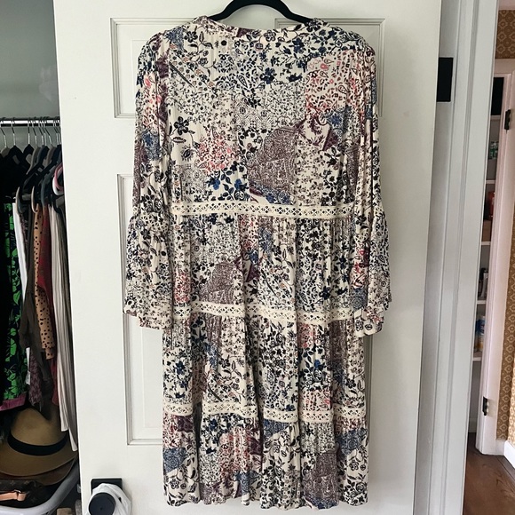 Knox Rose Tiered Crochet Mini Shirt Dress Bell Sleeves Floral Size: Medium - Picture 2 of 4